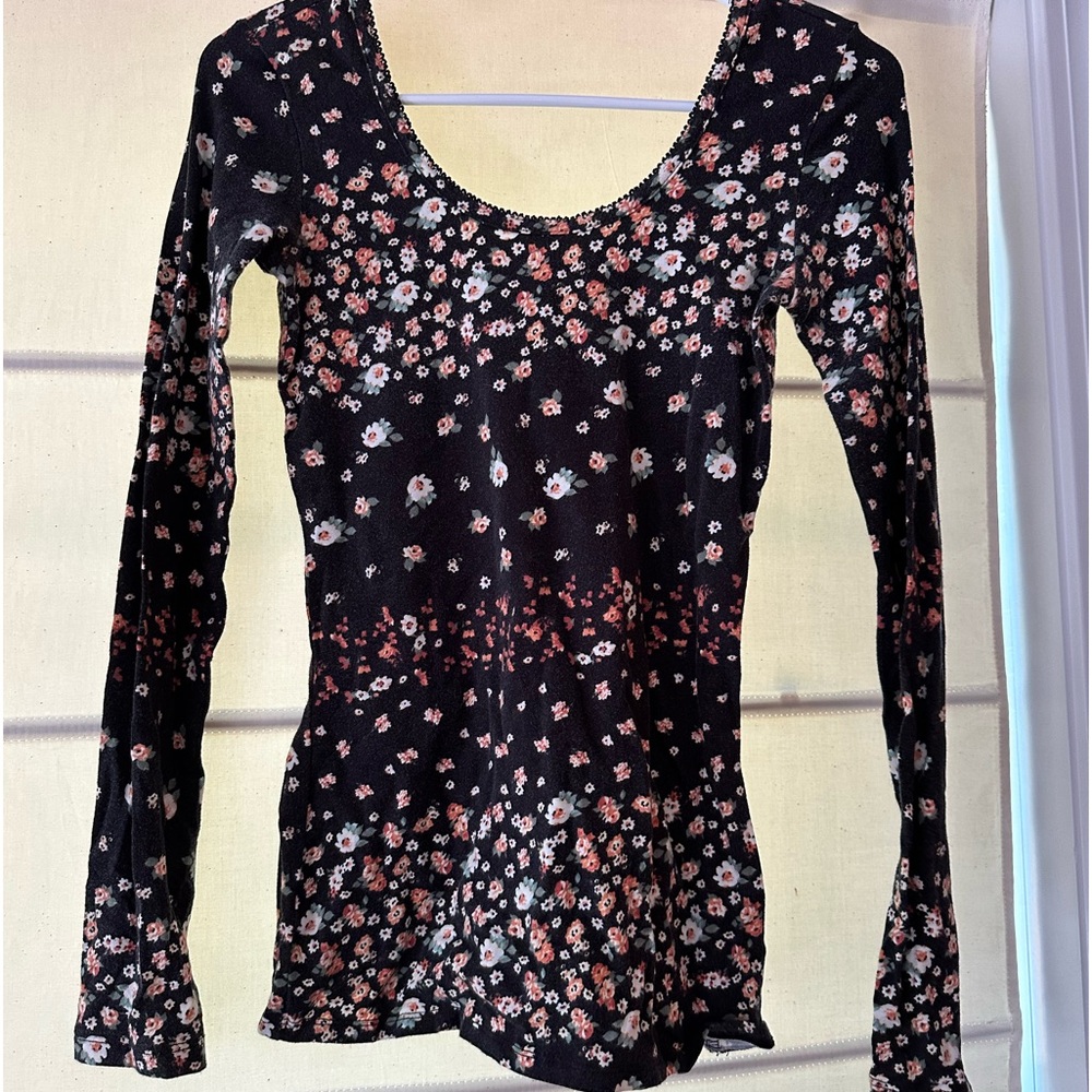 Floral long sleeve
